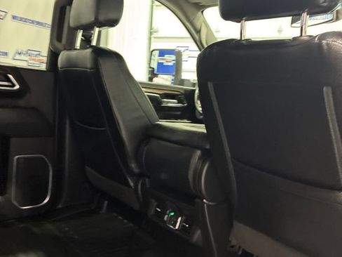 Used 2024 Chevrolet Silverado 3500 LT w/ Convenience Package AWD/4WD image 38