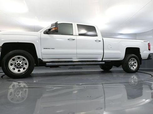 Used 2015 Chevrolet Silverado 2500 LT w/ LT Convenience Package image 51