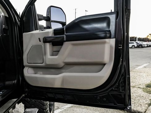 Used 2020 Ford F250 Limited image 48