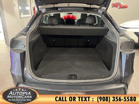 Used 2026 Tesla Model Y 2WD image 17