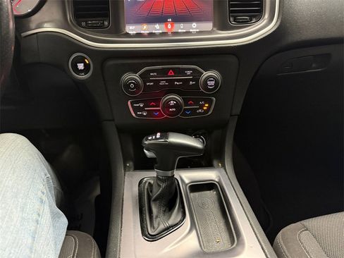 Used 2021 Dodge Charger SXT w/ Blacktop Package image 21