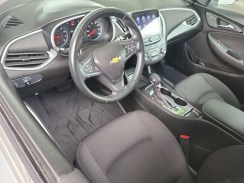 Used 2024 Chevrolet Malibu RS w/ LPO, Floor Liner Package FWD image 6
