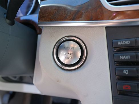 Used 2014 Mercedes-Benz E 350 Sedan w/ Premium 1 Package image 23
