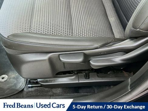 Used 2025 Chevrolet Trax LT w/ Driver Confidence Package FWD image 25
