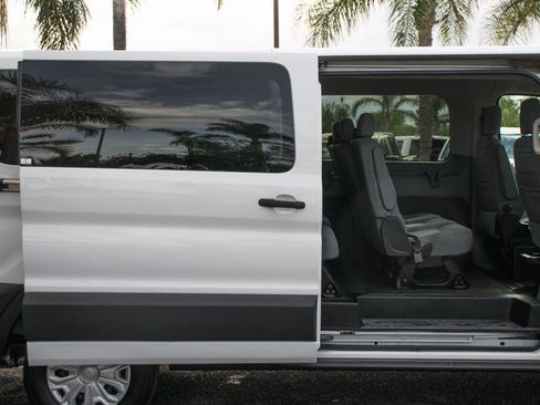 Used 2018 Ford Transit 350 XLT RWD image 12