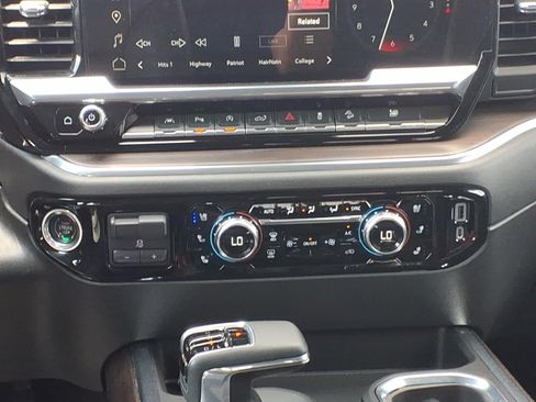 Certified 2023 GMC Sierra 1500 SLT w/ SLT Premium Plus Package AWD/4WD image 13
