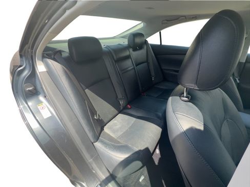 Used 2011 Lexus ES 350 FWD image 17