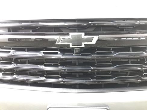 New 2026 Chevrolet Traverse LT w/ Midnight/Sport Edition image 4