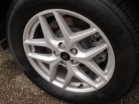 Used 2023 Ford Edge SEL image 7