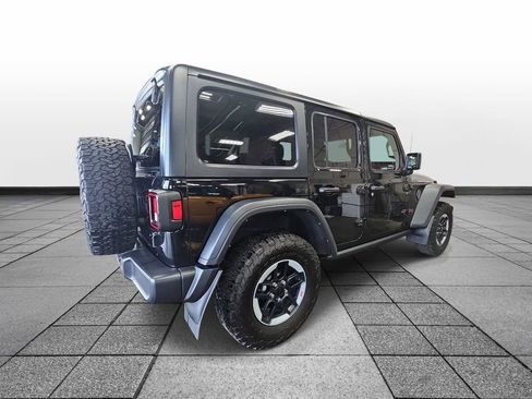 Used 2021 Jeep Wrangler Unlimited Rubicon w/ Cold Weather Group AWD/4WD image 5