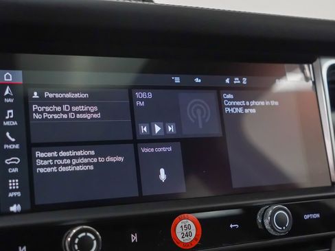 Certified 2026 Porsche Macan AWD/4WD image 28