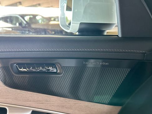 New 2026 Volvo XC90 B6 Plus w/ Protection Package Premier image 23