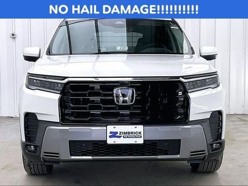 New 2026 Honda Pilot Touring image 3