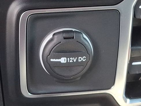 Used 2025 Jeep Wrangler Unlimited Sahara w/ Safety Group AWD/4WD image 26