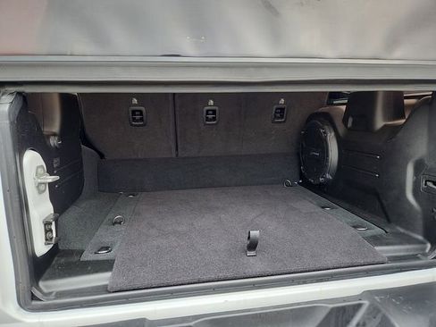 Used 2023 Jeep Wrangler Unlimited image 28