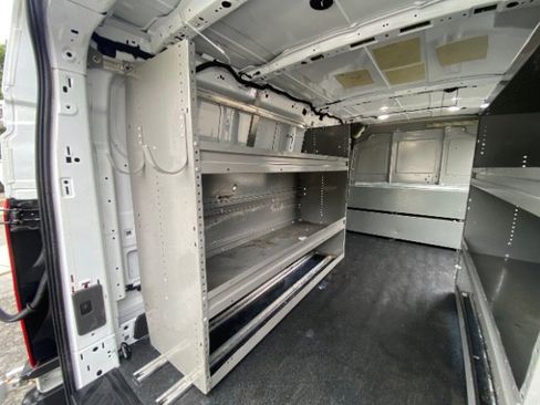 Used 2019 Ford Transit 250 148 Low Roof RWD image 10