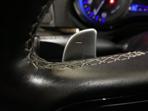 Used 2019 Chrysler 300 S image 46