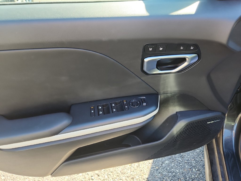 Certified 2025 Kia K4 GT-Line Turbo FWD image 11