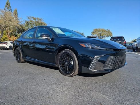 New 2026 Toyota Camry SE FWD image 2