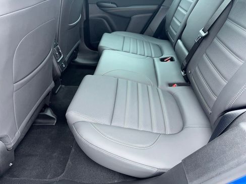 New 2025 Alfa Romeo Tonale w/ Premium Package image 38