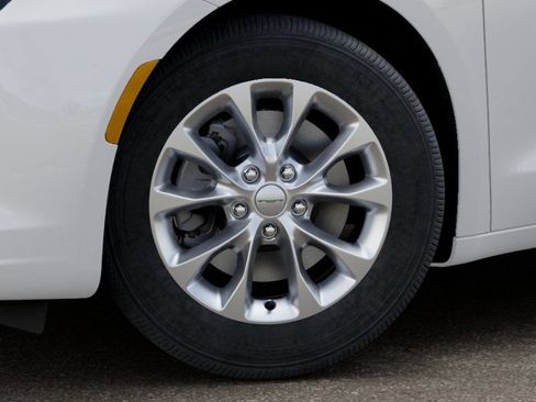 New 2027 Chrysler Pacifica Select w/ Family Tech Group AWD/4WD image 8