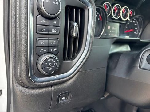 Used 2020 Chevrolet Silverado 1500 LTZ w/ LTZ Plus Package AWD/4WD image 23