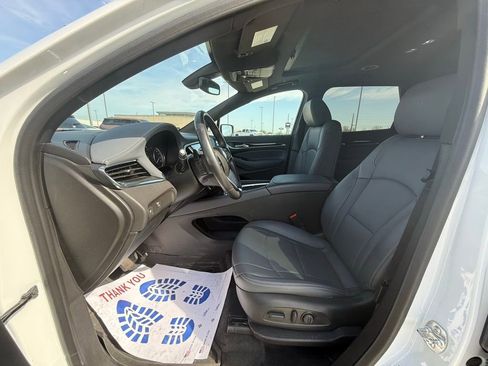 Used 2024 Buick Enclave Essence FWD image 29