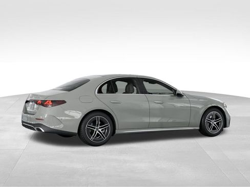New 2026 Mercedes-Benz E 350 4MATIC Sedan image 19