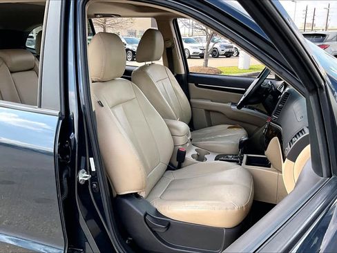 Used 2012 Hyundai Santa Fe Limited w/ Navigation Pkg 4 image 7