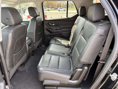 Used 2021 Chevrolet Traverse LT AWD/4WD image 12