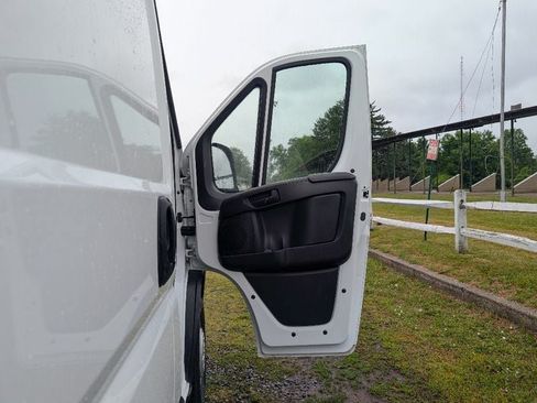 Used 2026 RAM ProMaster 2500 w/ Convenience Group FWD image 14