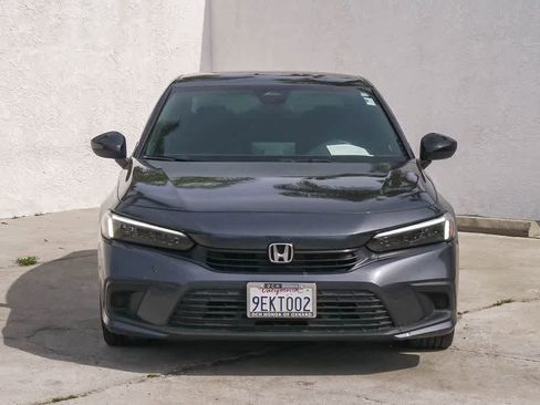 Used 2022 Honda Civic Sport image 2