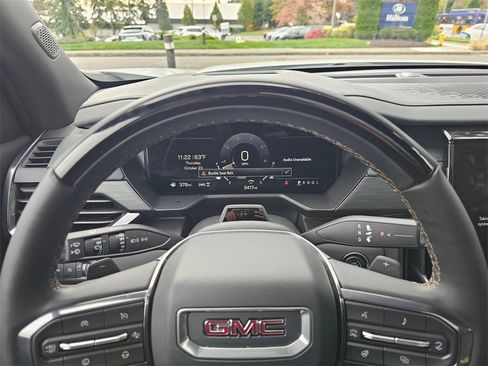 Used 2025 GMC Acadia AT4 w/ Super Cruise Package image 26