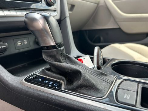 Used 2018 Hyundai Sonata SEL FWD image 17