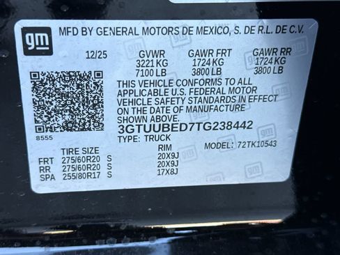 New 2026 GMC Sierra 1500 SLE w/ LPO, Black Badging Package image 35