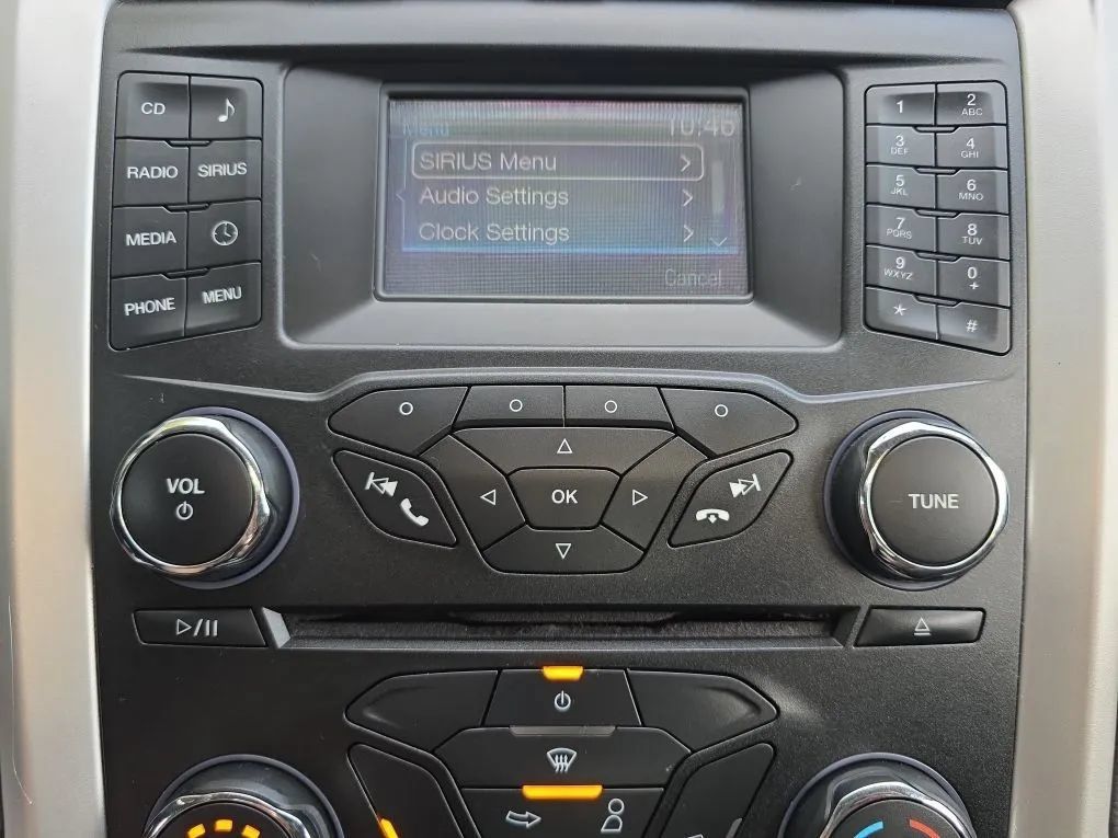 Used 2014 Ford Fusion SE FWD image 28
