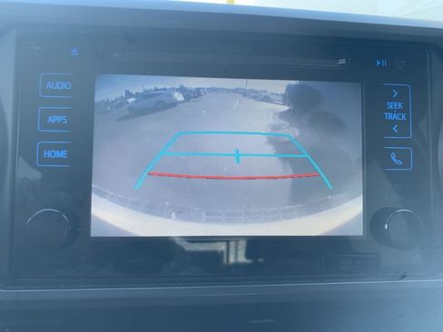 Used 2019 Toyota Tacoma TRD Off-Road image 19