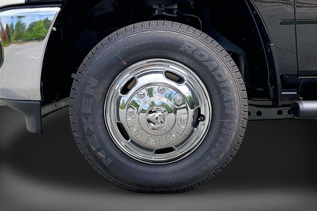New 2026 RAM 3500 Tradesman AWD/4WD image 31