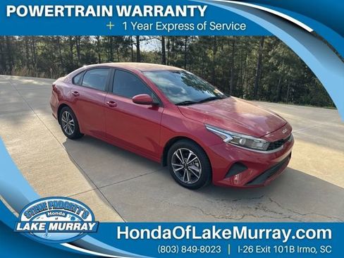 Used 2023 Kia Forte LXS image 1
