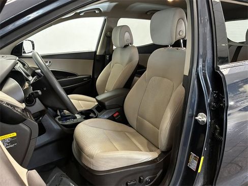 Used 2017 Hyundai Santa Fe Sport image 11