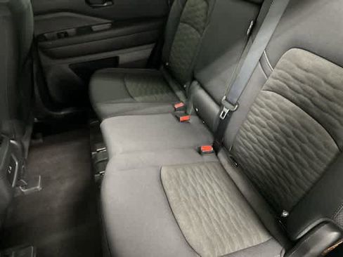 Used 2025 Nissan Pathfinder SV FWD image 11