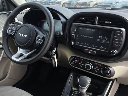 Certified 2024 Kia Soul LX w/ Option Group 015 FWD image 13
