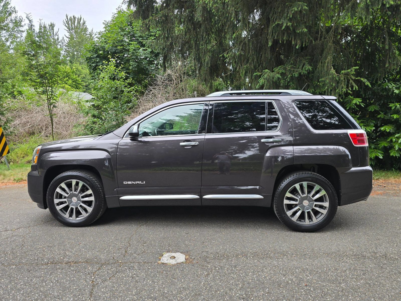 Used 2016 GMC Terrain Denali AWD/4WD image 2