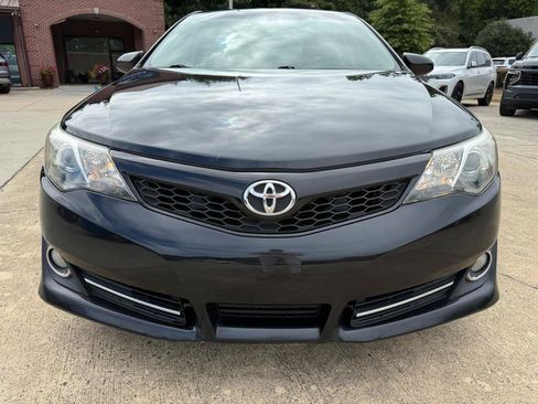 Used 2012 Toyota Camry SE FWD image 8