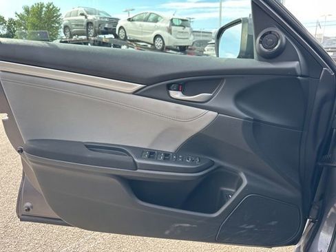 Used 2016 Honda Civic EX image 10
