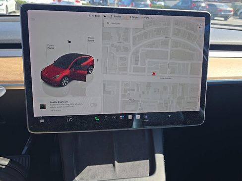 Used 2022 Tesla Model Y Long Range AWD/4WD image 14