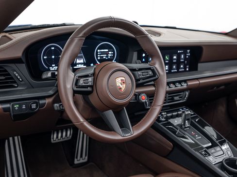 Certified 2025 Porsche 911 Targa 4S AWD/4WD image 16