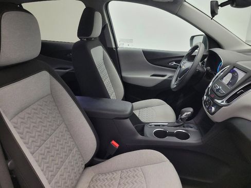 Used 2022 Chevrolet Equinox LS w/ LS Convenience Package image 21