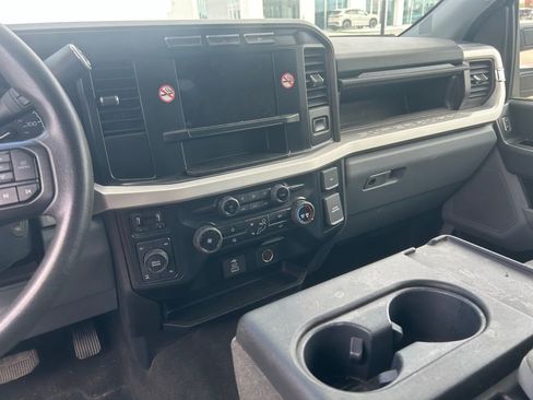 Used 2024 Ford F250 XLT image 13