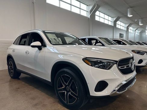 New 2026 Mercedes-Benz GLC 300 4MATIC image 7
